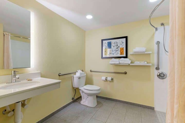 Room 20 of 43